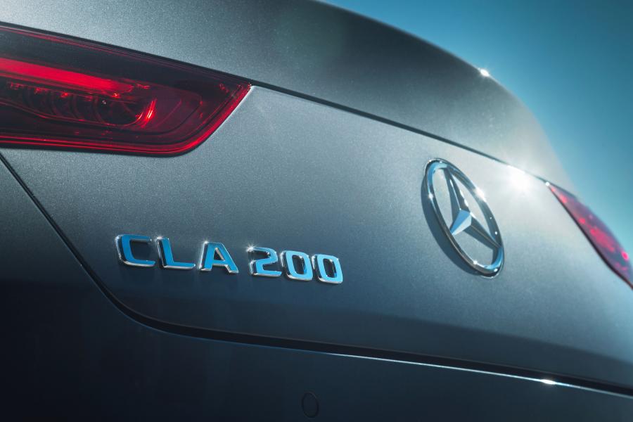Логотип Mercedes-Benz CLA200 AMG Line (C118) 2019 года  (AU) (фото 3 из 40)